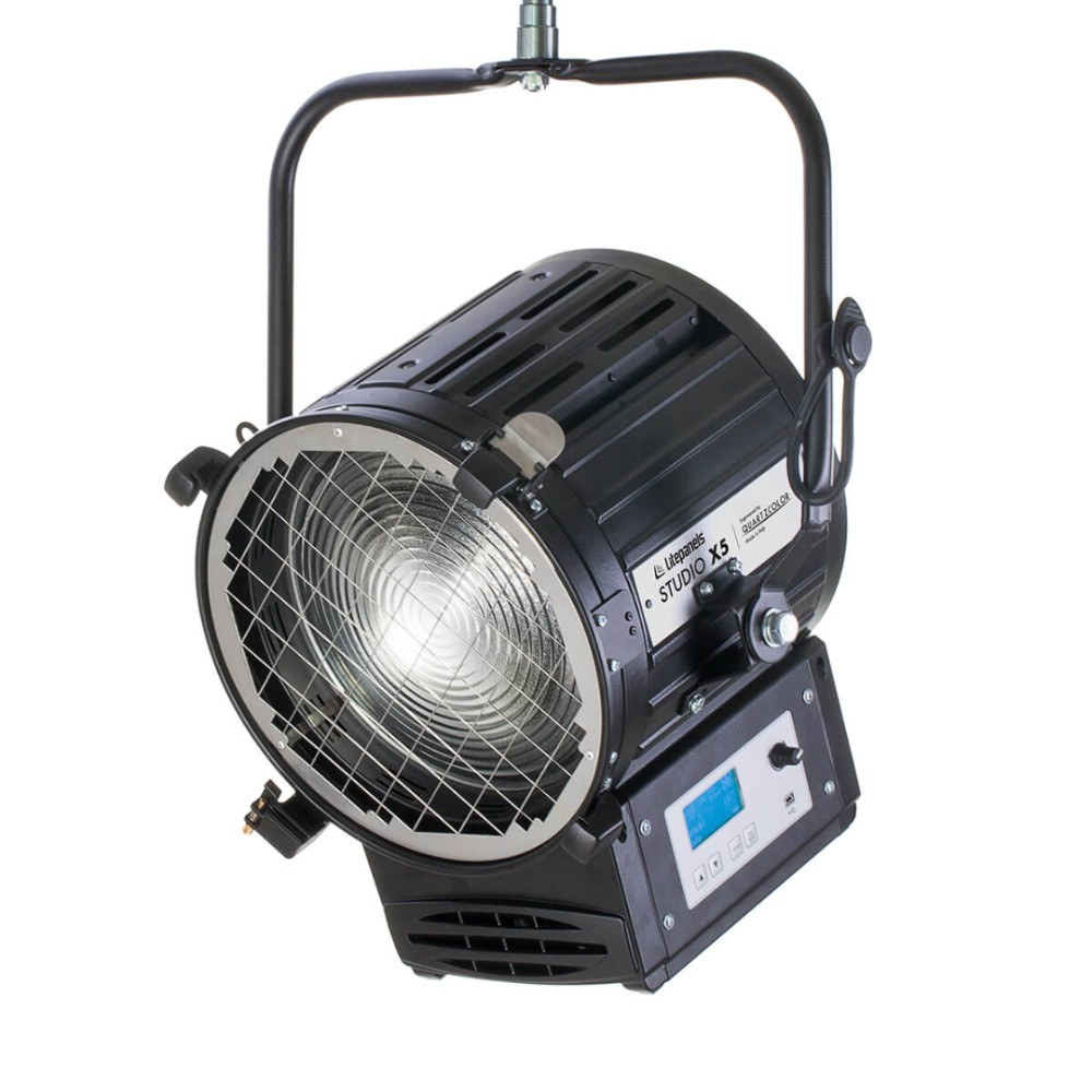 Litepanels Studio X5 Daylight 200W LED Fresnel (pole operated, EU power cable)